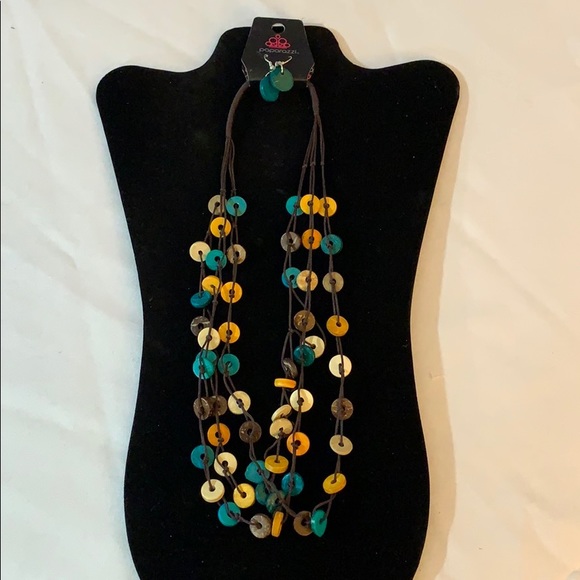 paparazzi Jewelry - Costume Jewelry Necklace